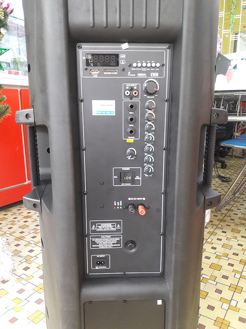 Loa kéo Ronamax D15 - Chất liệu nhựa - Hát hay như ca sĩ - Hàng Chính Hãng Loa kéo Ronamax D15 - Chất liệu nhựa - Hát hay như ca sĩ - Hàng Chính Hãng