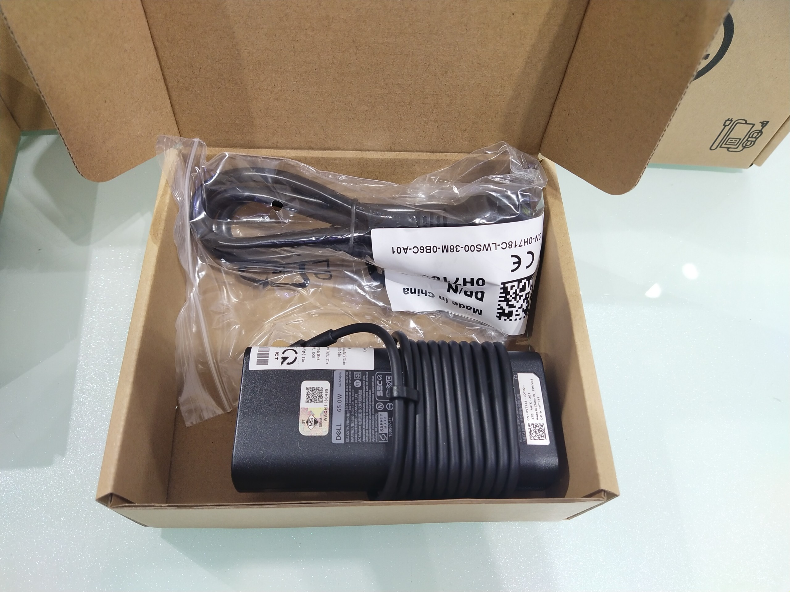 Adapter__Sạc__Laptop_DELL_20V_-_3.25A_65W__Type_C_-_Hàng_Orginal_-_longbinh.com.vn.jpg_2_