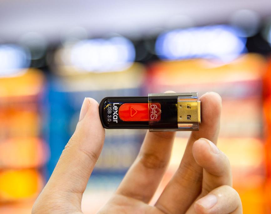 _cứng_di_động_USB_Lexar_JumDrive_S75_USB_3.0_64GB_-_longbinh.com.vn5